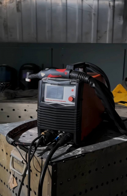 КОРОТКОЕ ВИДЕО: 9250 Аппарат аргонодуговой сварки FOXWELD SAGGIO COLD TIG 210 DC PULSE DIGITAL